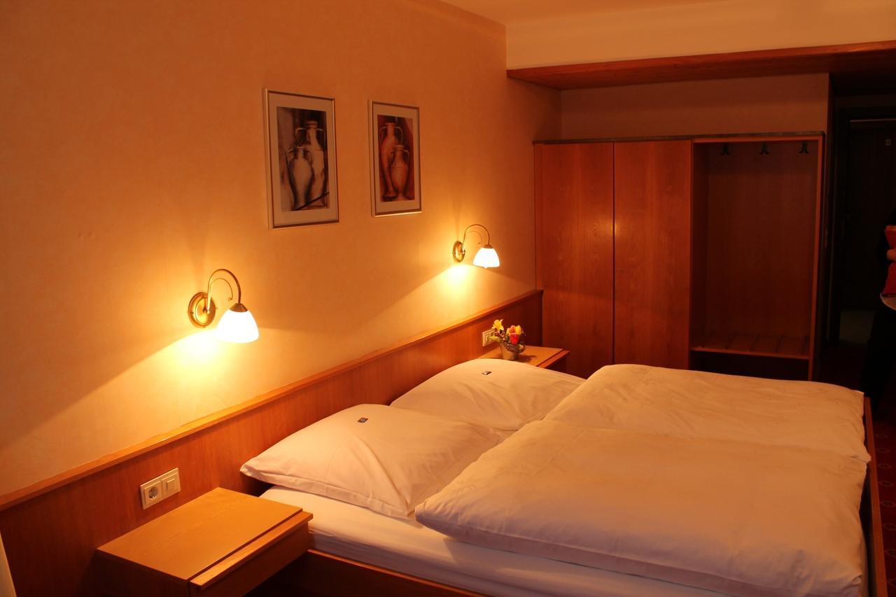Hotel-Gasthof Zum Hirschen Durrwangen Camera foto