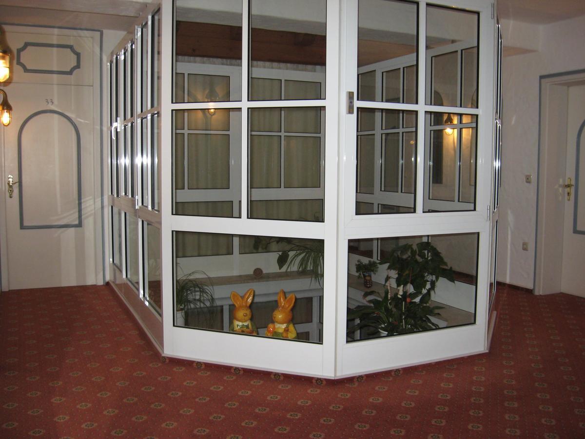Hotel-Gasthof Zum Hirschen Durrwangen Esterno foto